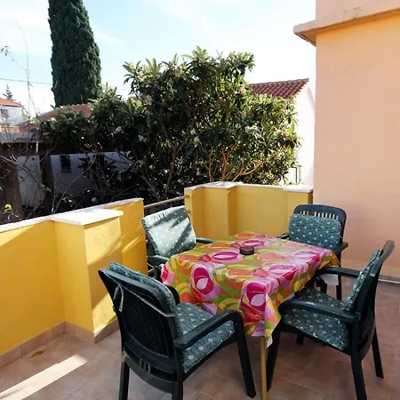 By The Sea - Diklo, - 5911