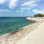 By The Sea - Diklo, - 5911 *